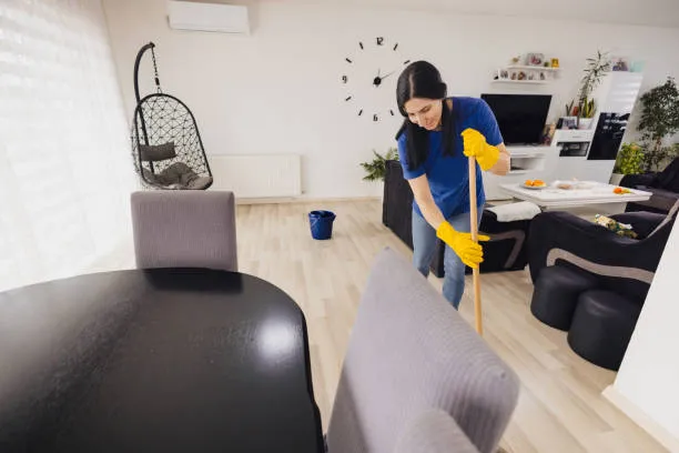 agencias de limpieza Quincy abiertas hoy